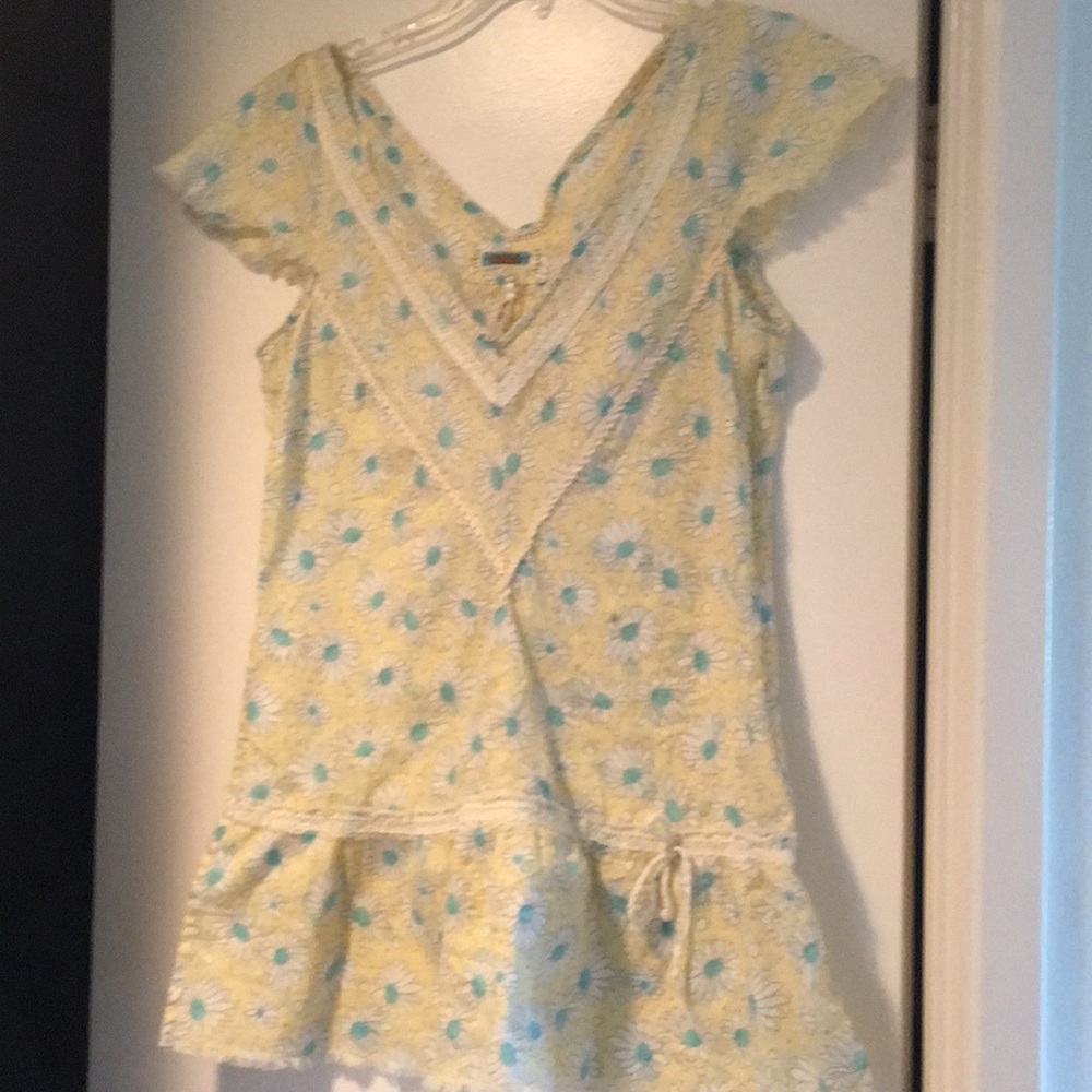 Adorable Free People top!